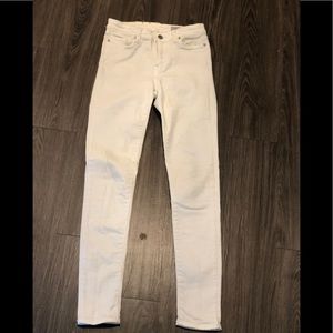 White skinny jeans. Size 27